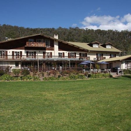 Bright Chalet Exterior photo