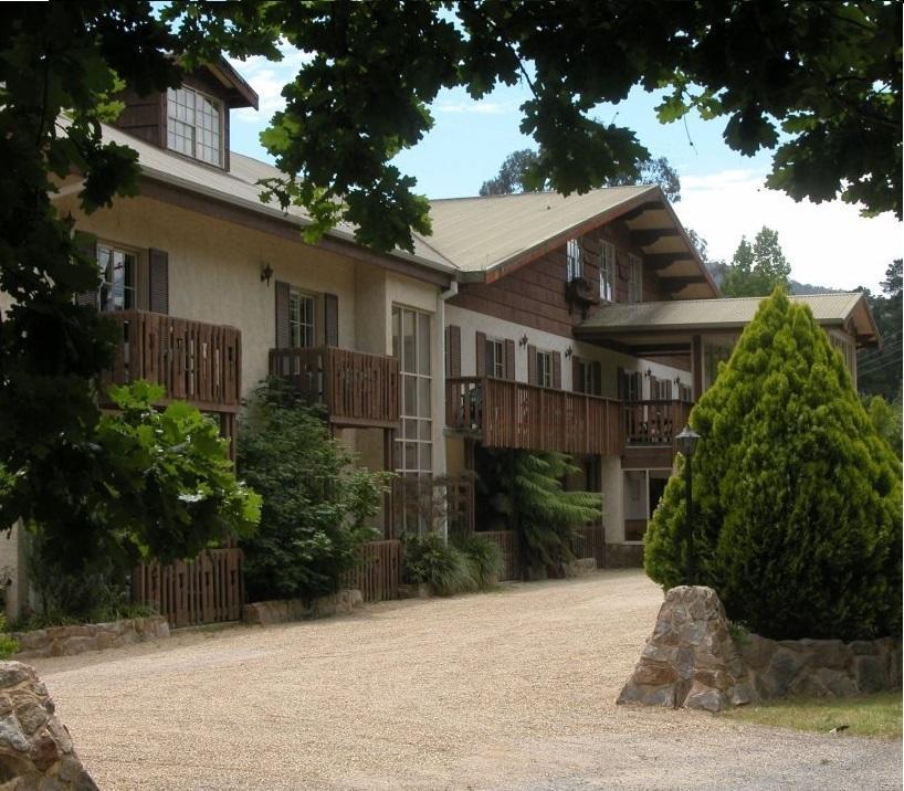 Bright Chalet Exterior photo